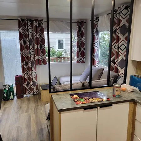 Campingplads Mh 470 3chambres Et 1salle De Bain Dans 4 Etoiles *
