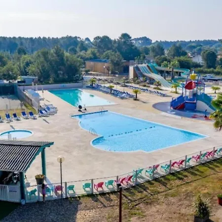 Mh 470 3chambres Et 1salle De Bain Dans 4 Etoiles Campingplads Saint-Julien-en-Born